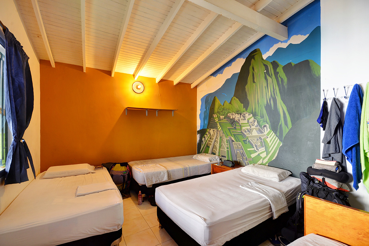 Peru room hostel in medellin